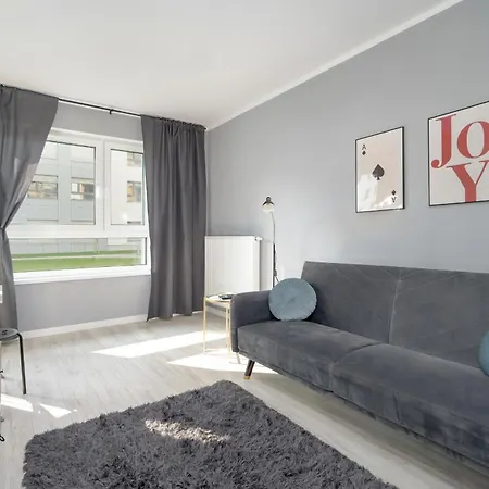 Apartment Spacious With Balcony And Gym By Renters